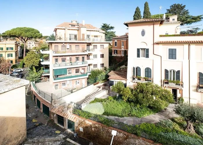 Romantic Tiny House Aventino Rome