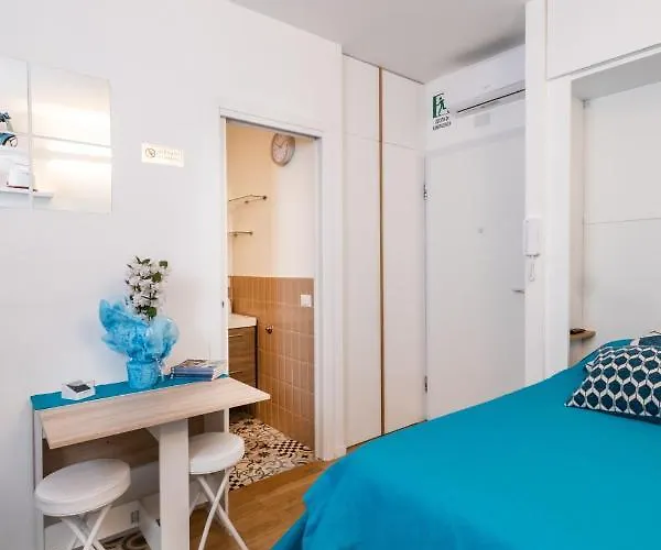 Romantic Tiny House Aventino Appartement
