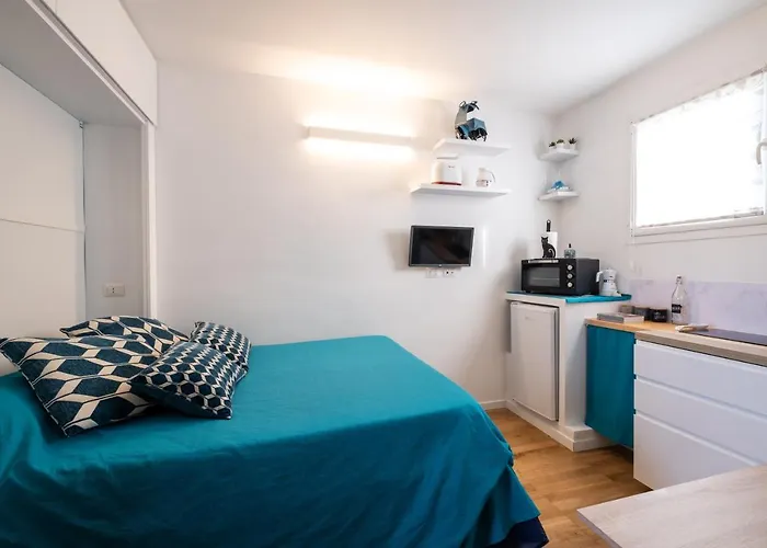 Romantic Tiny House Aventino * Rome